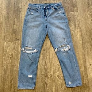 American eagle mom jeans